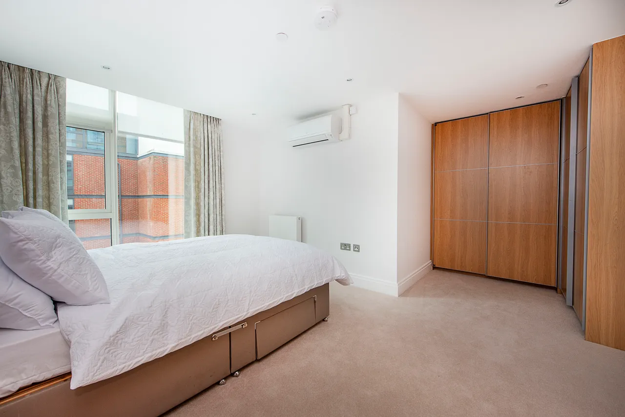 Albert Bridge Road, London, SW11, photo 3