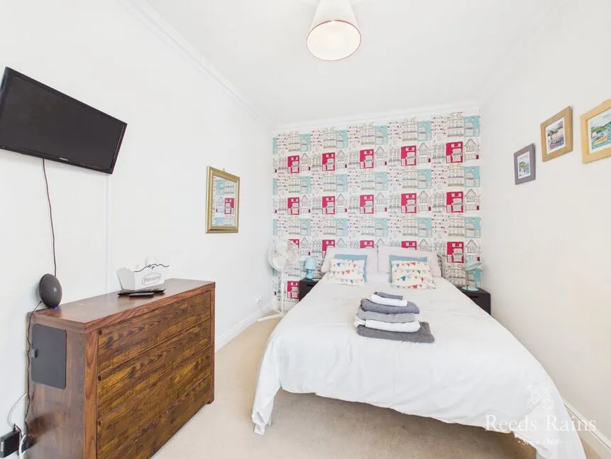 Prince of Wales Terrace, Scarborough, YO11, photo 13