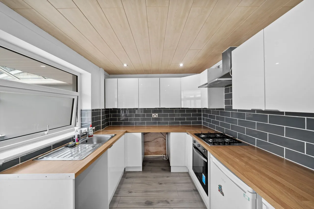 Lincoln Drive, Ashton-In-Makerfield, Wigan, Wigan, WN4 9HX, photo 4