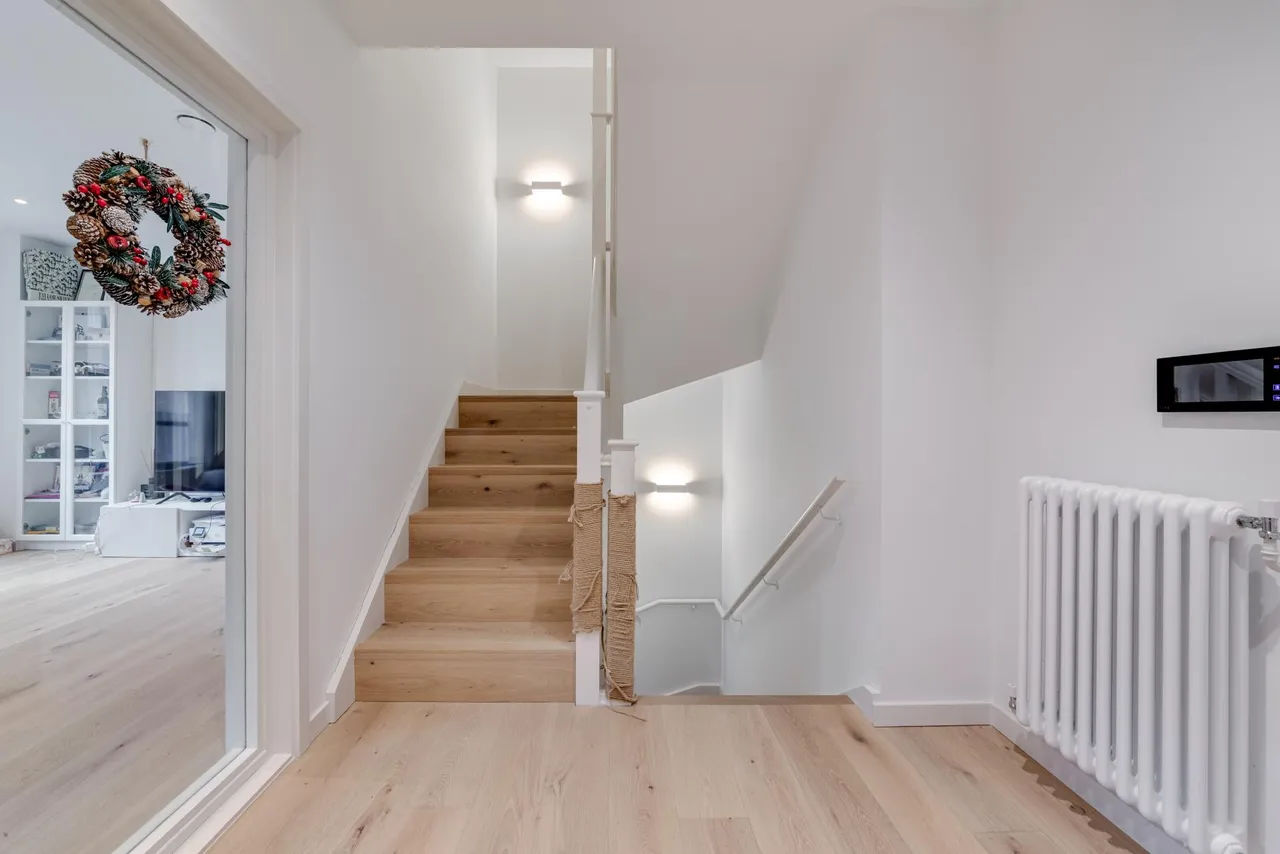 Orchard Place, London, E14, photo 6