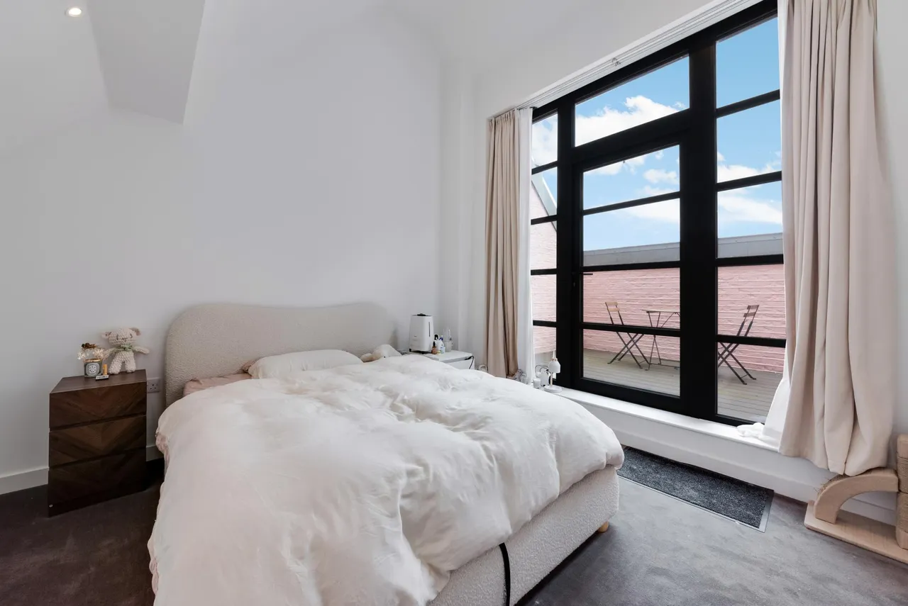 Orchard Place, London, E14, photo 7