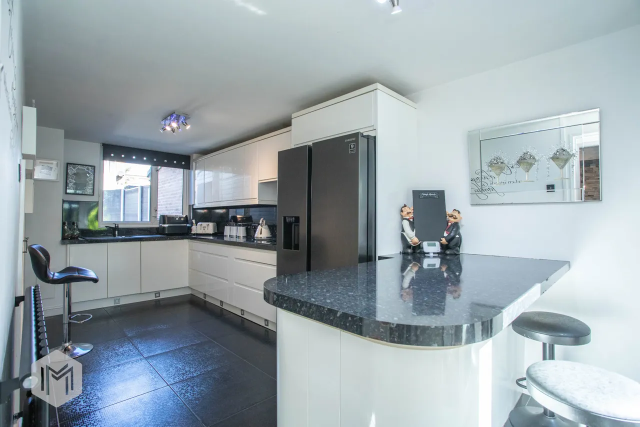 Kirkhope Walk, Bolton, BL1 3DG, photo 3