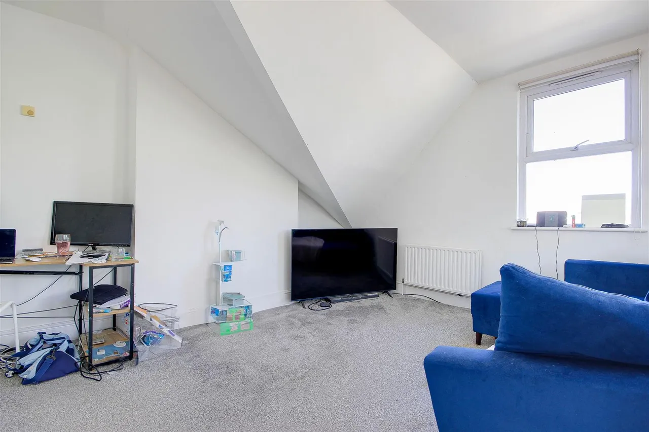Derby Road, Enfield, EN3, photo 3