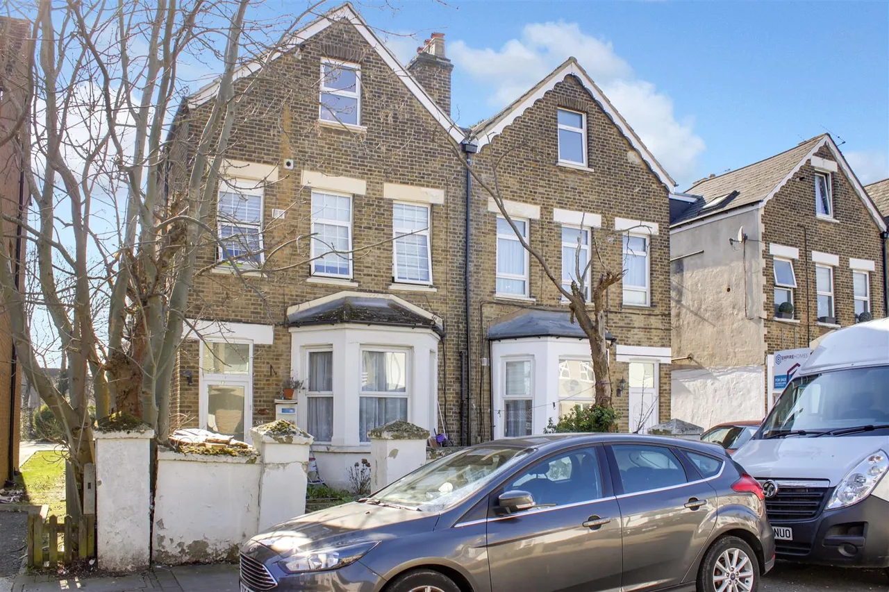 1 bed flat for sale, Derby Road, Enfield, EN3