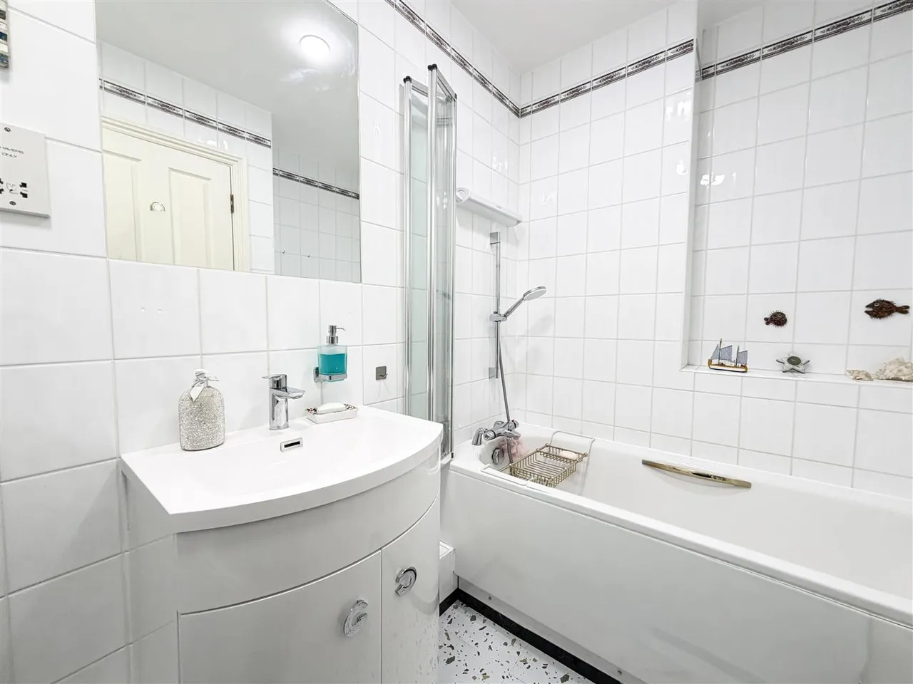 15 Devonshire Place, Eastbourne, BN21 4BZ, photo 9