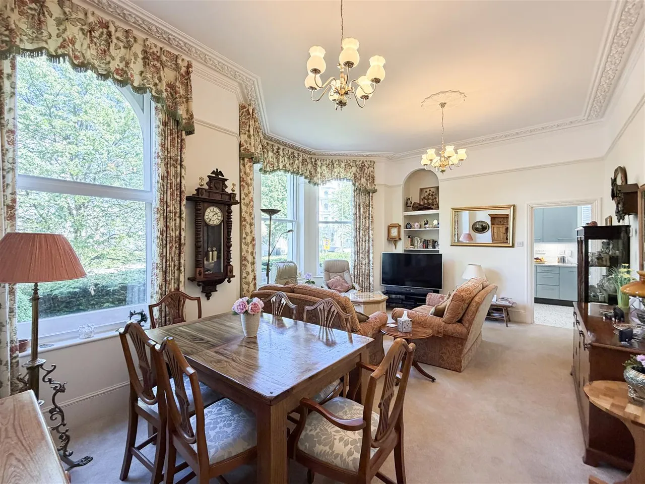 15 Devonshire Place, Eastbourne, BN21 4BZ, photo 3