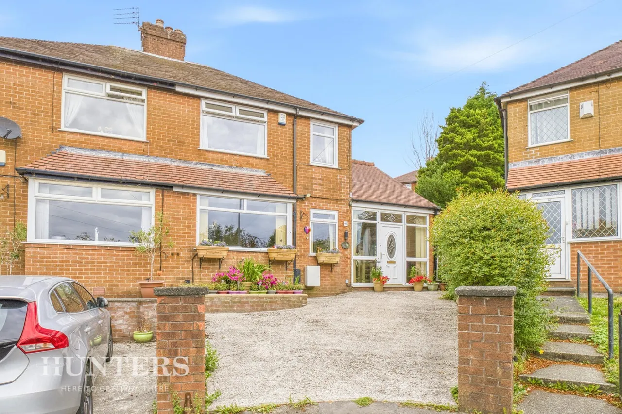 3 bed house for sale — Harrow Avenue, Oldham