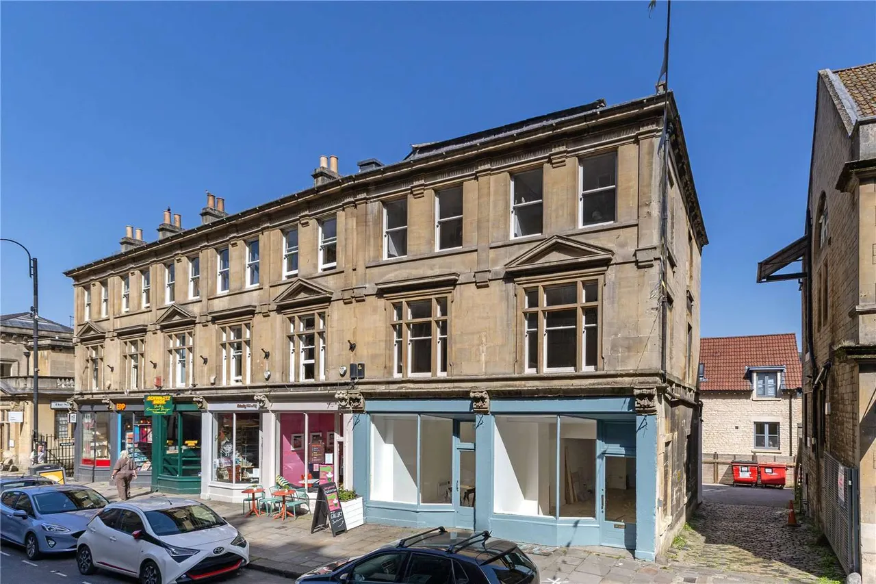 4 bed flat for sale — Walcot Street, Bath, Somerset, BA1 5BG