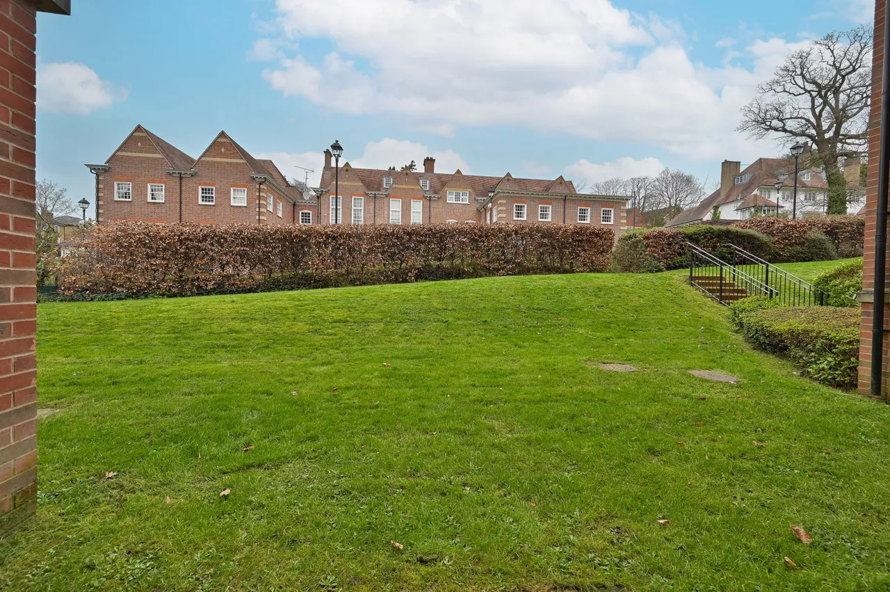 2 Keats House, Cottage Close, Harrow, photo 10