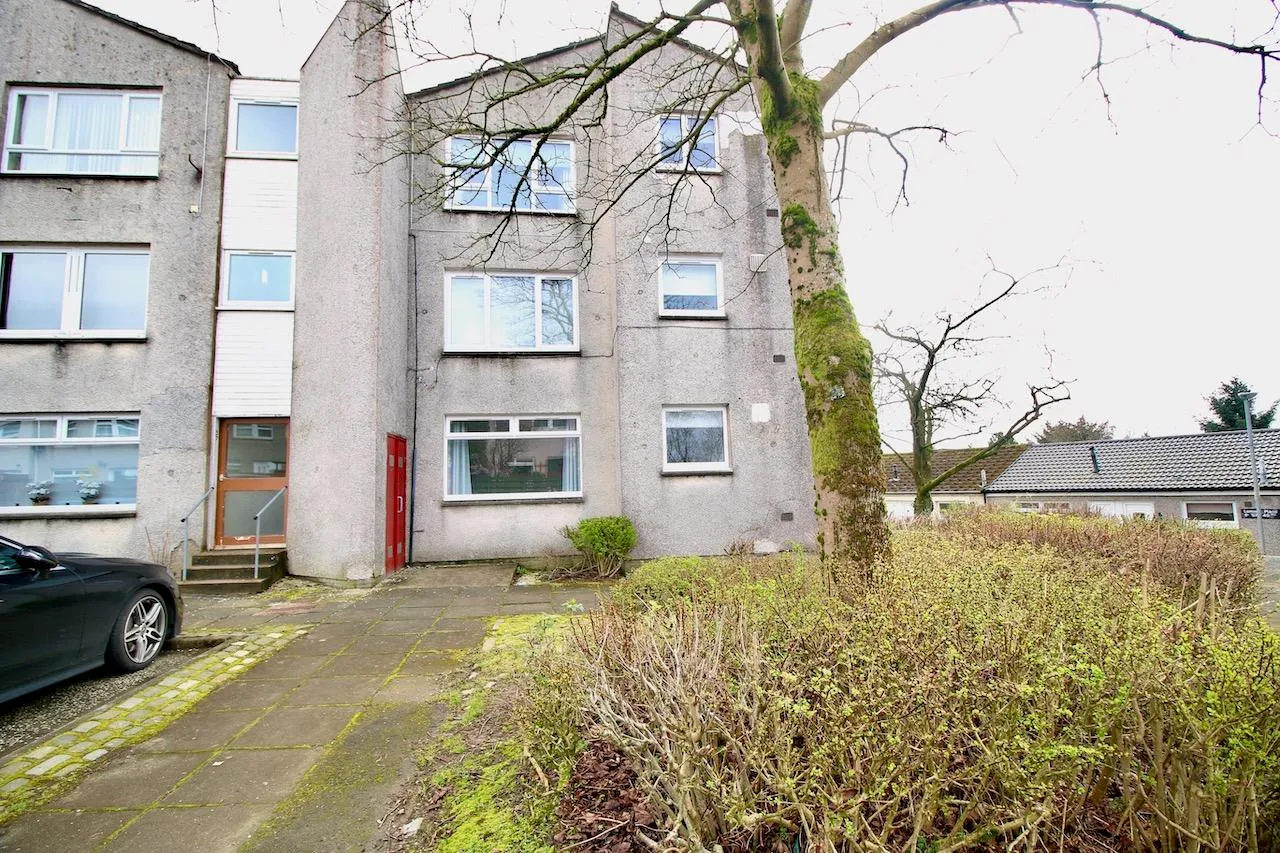 2 bed flat for sale — Lomond Place, Condorrat, G67 4JW