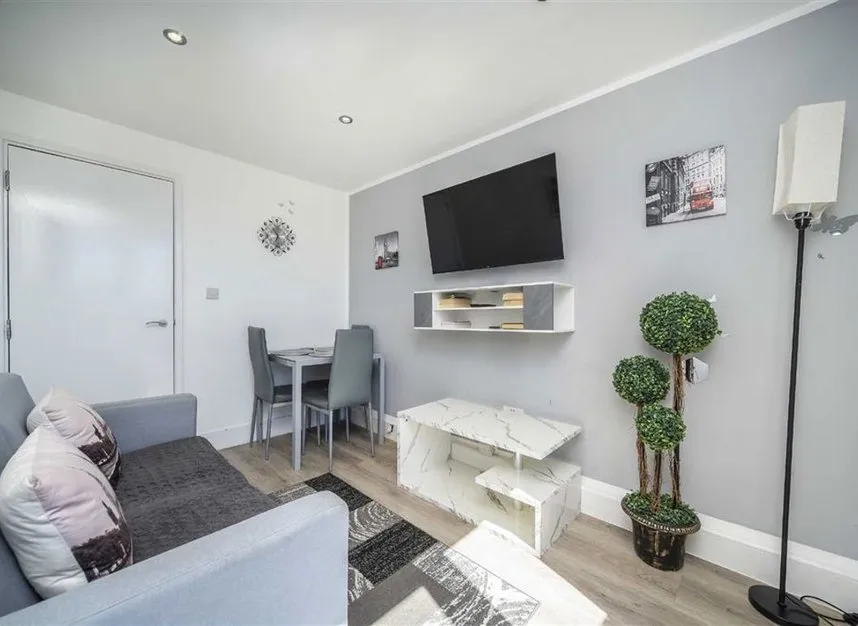 Burr Close, Wapping, E1W, photo 6
