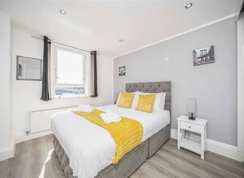 Burr Close, Wapping, E1W, photo 4