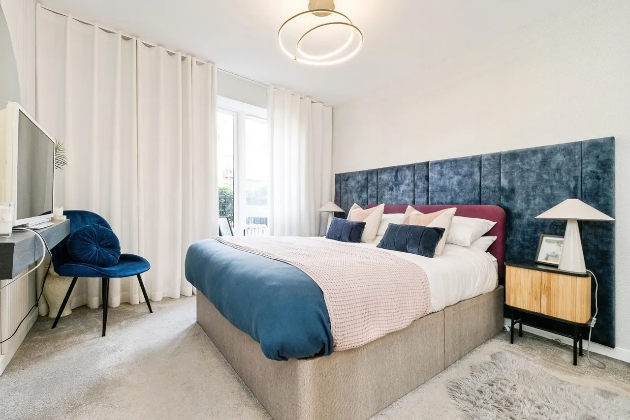 Whittle Drive, Hornchurch, RM12, photo 5
