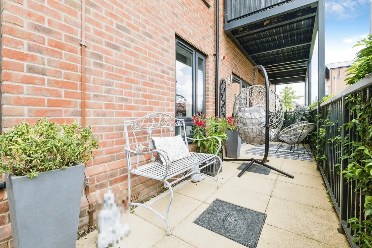 Whittle Drive, Hornchurch, RM12, photo 6