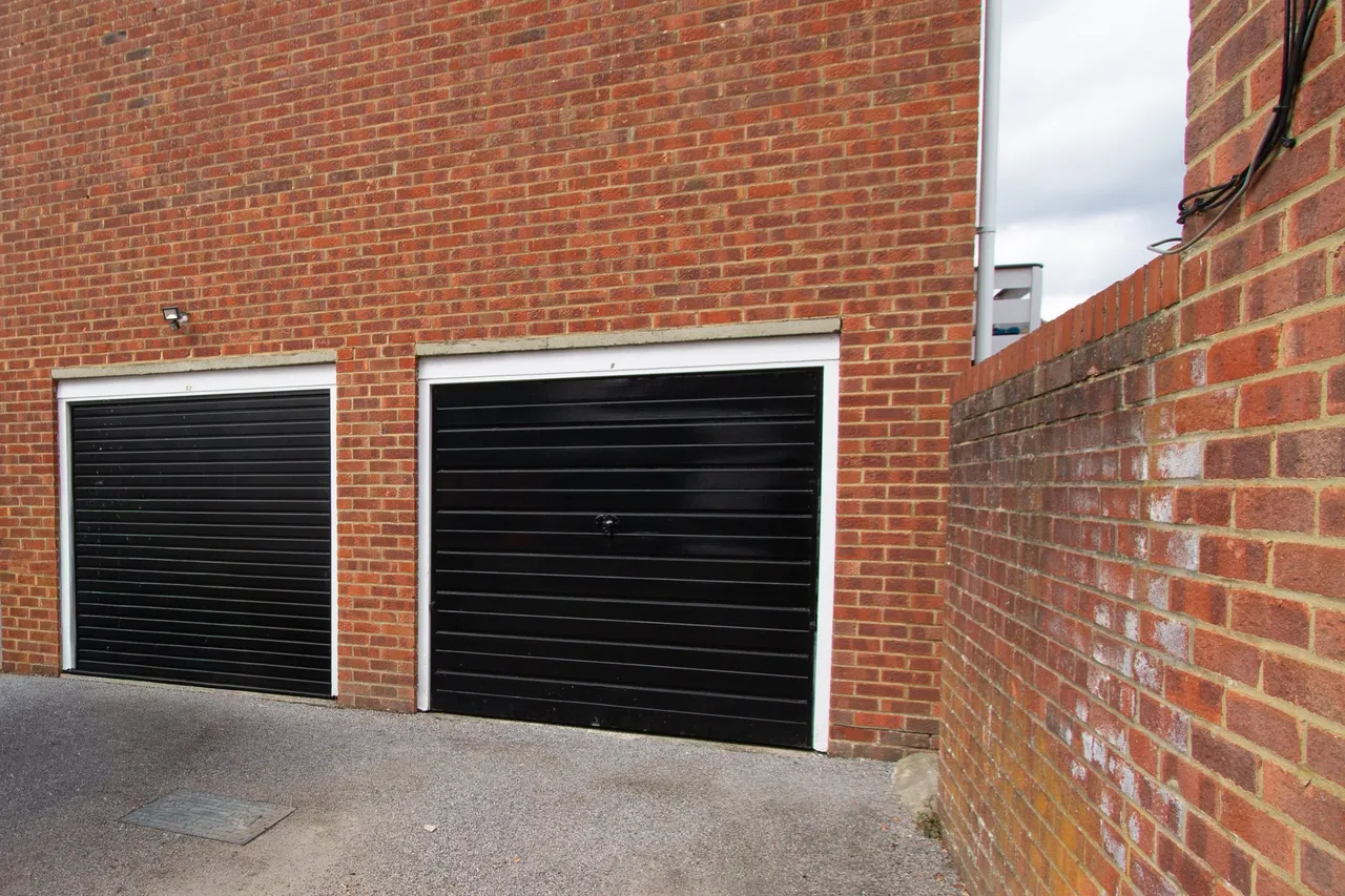 Bearwood Gardens, Fleet, GU51 3QU, photo 8