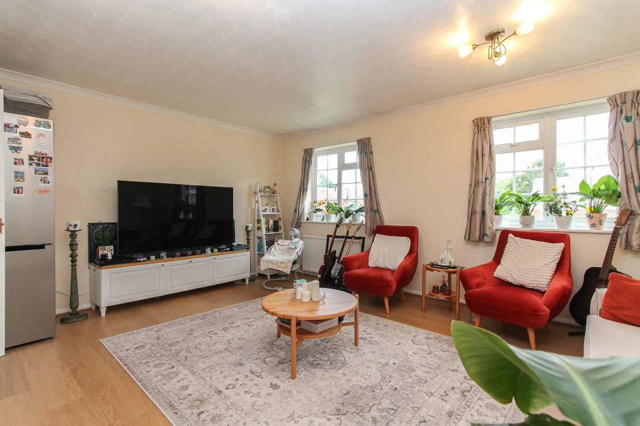 Bearwood Gardens, Fleet, GU51 3QU, photo 4