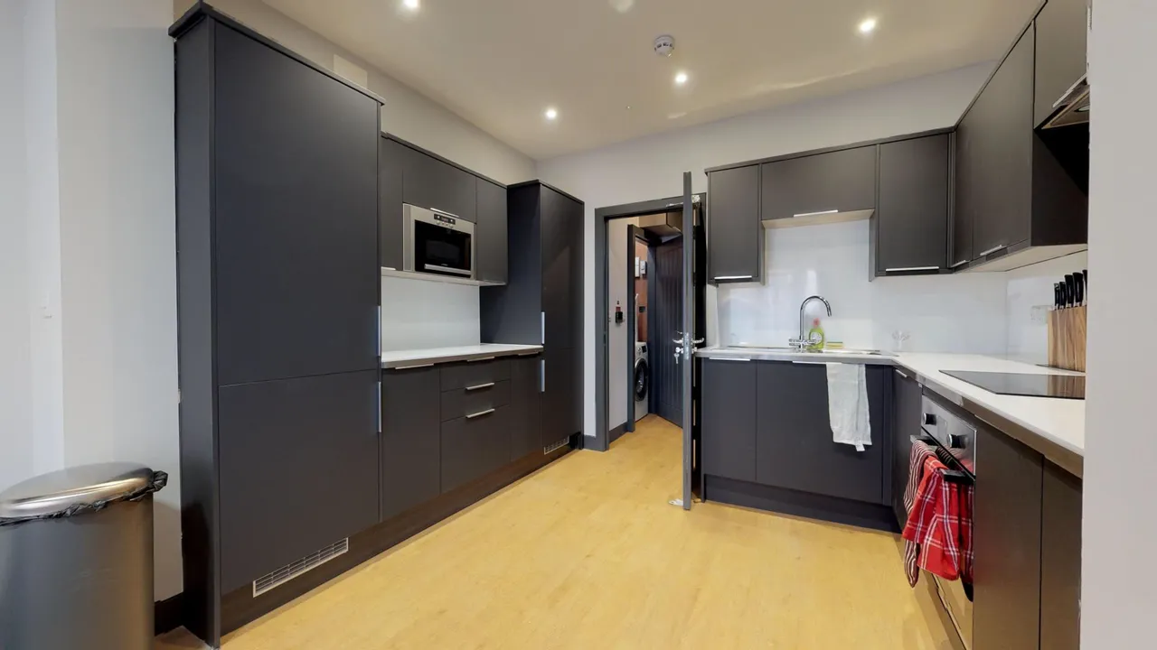 Room 2, 80A Newlands Road, London, photo 4
