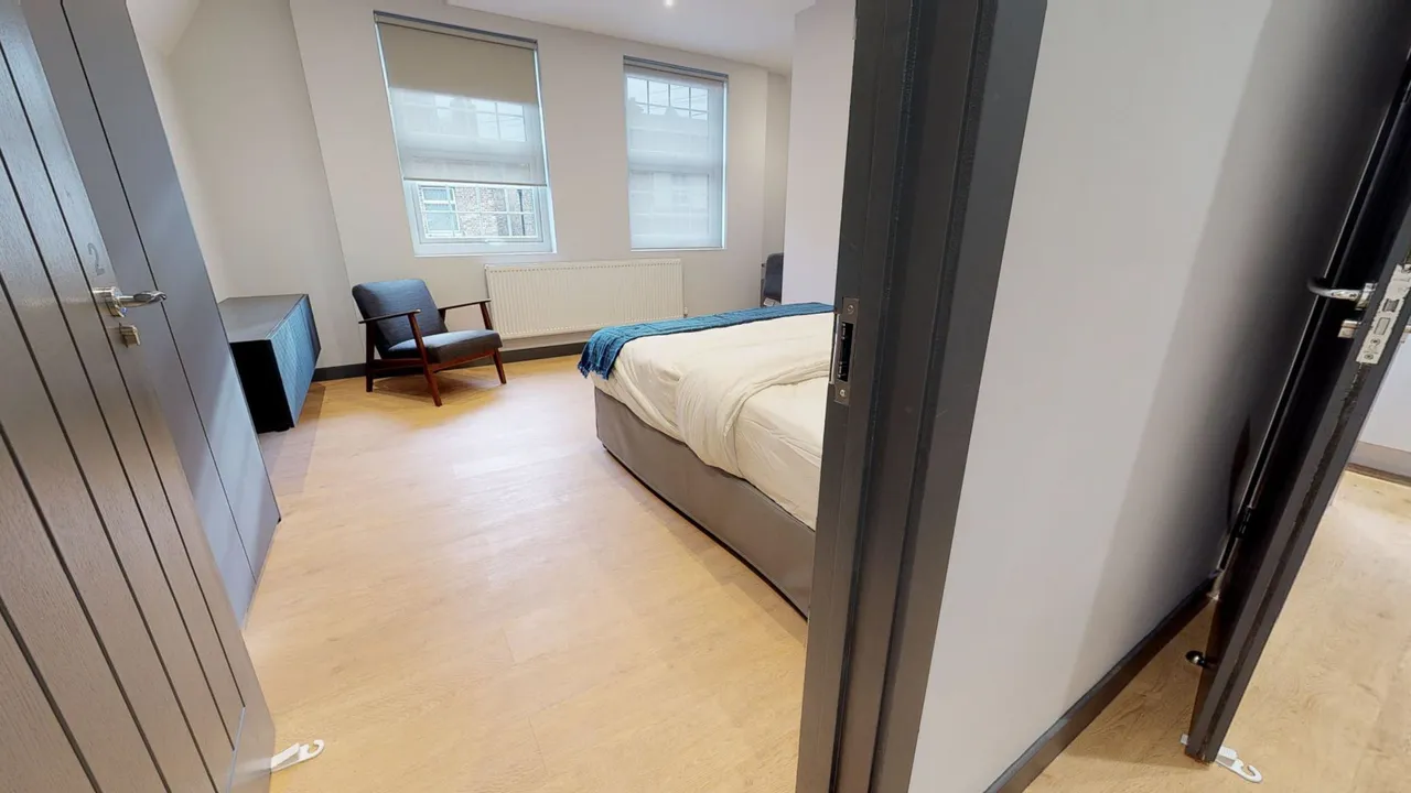 Room 2, 80A Newlands Road, London, photo 7