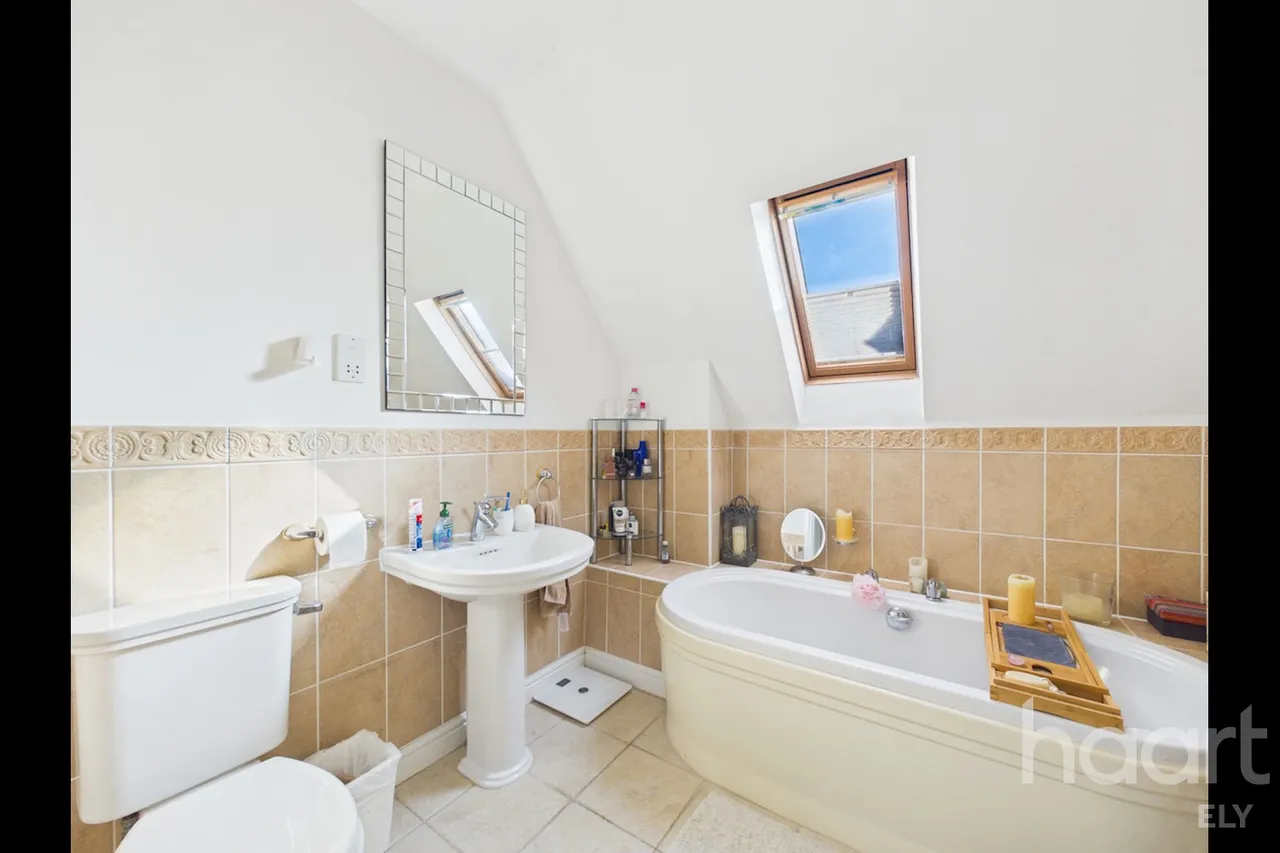 Alexander Chase, Ely, CB6, photo 10