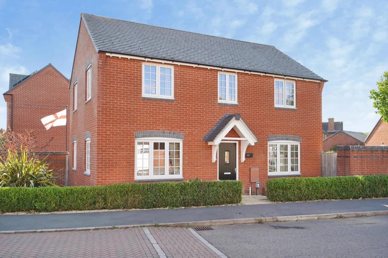 4 bed house for sale, Mill Hill Wood Way, Ibstock, LE67