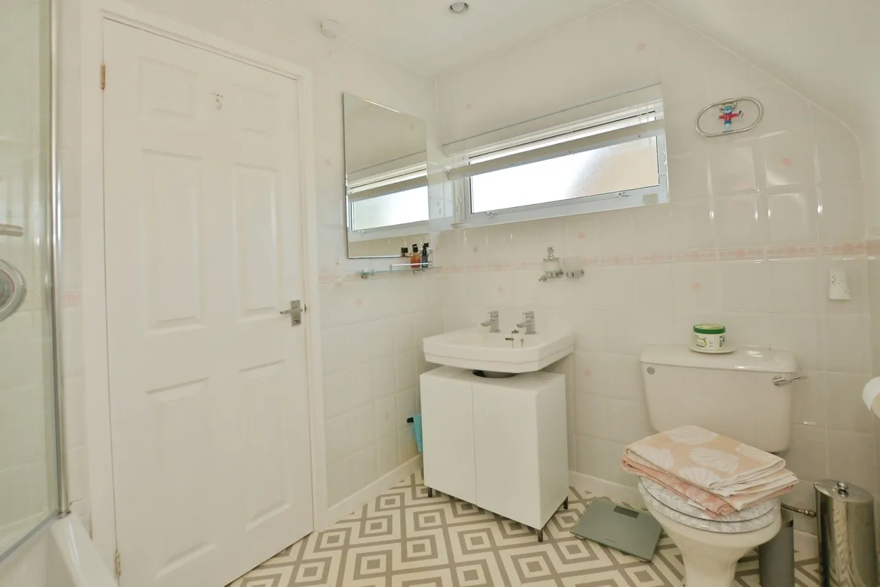 Tartane Lane, Dymchurch, Romney Marsh, Kent, TN29, photo 10