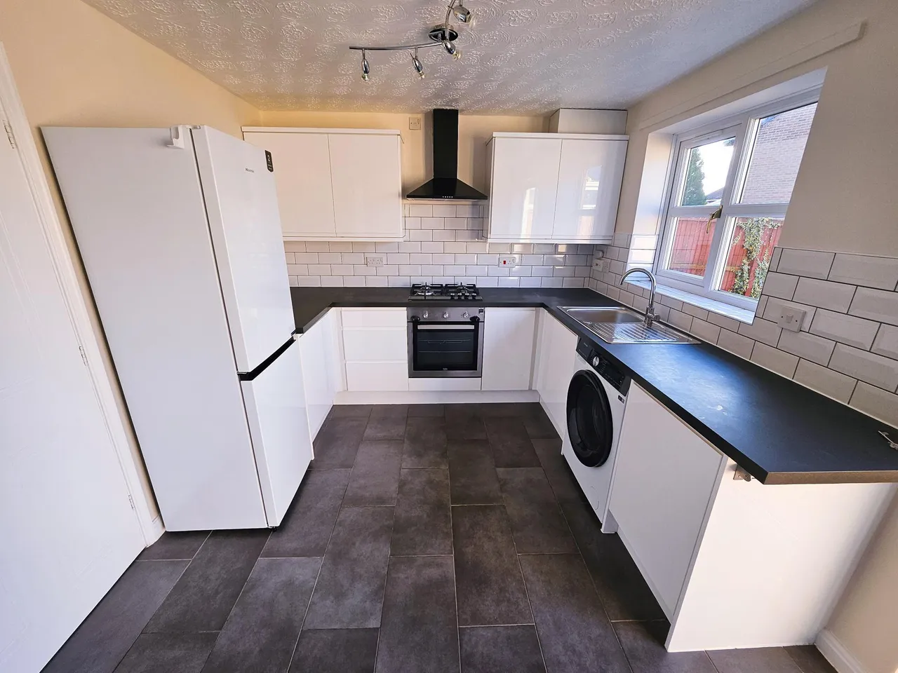 Stanley Park Drive, CH4, photo 3