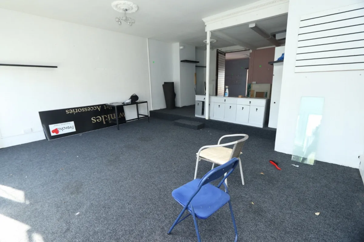 Collier Row Road, Romford, RM5 2BB, photo 4