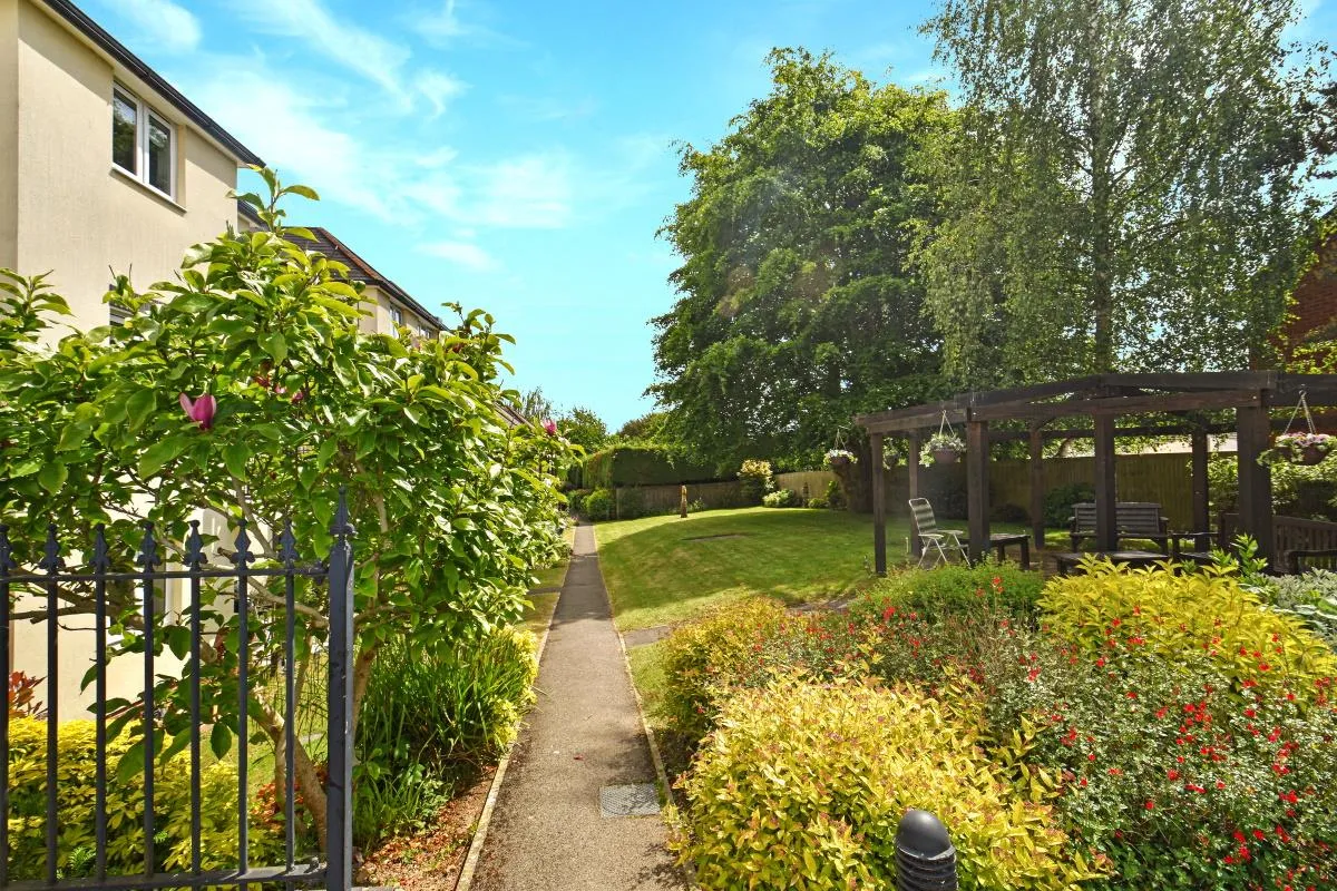 High Street, Cullompton, photo 15