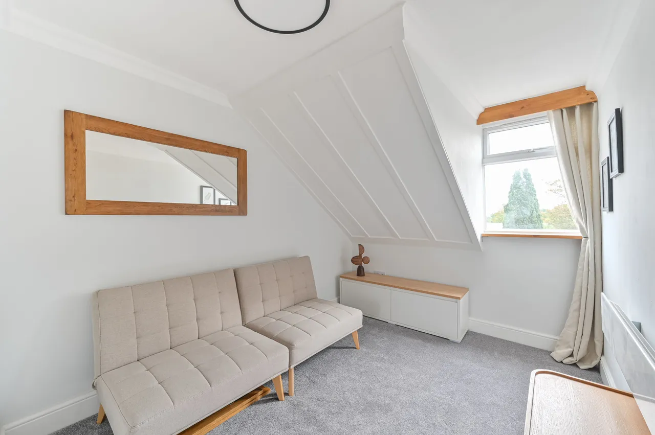 1 bed flat for sale — 1a Ridsdale Road, London