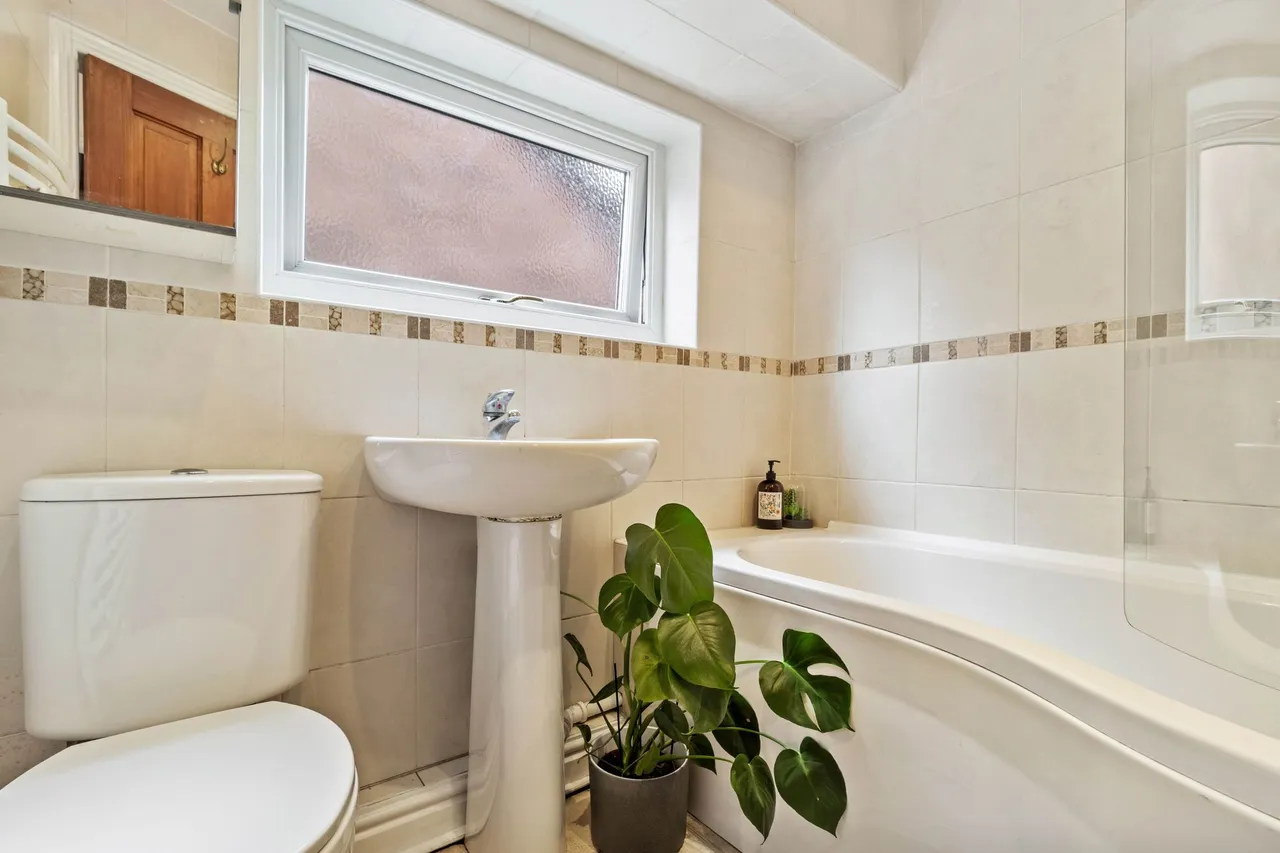 Newlands Road, Stockton Heath, Warrington, WA4 2DS, photo 10