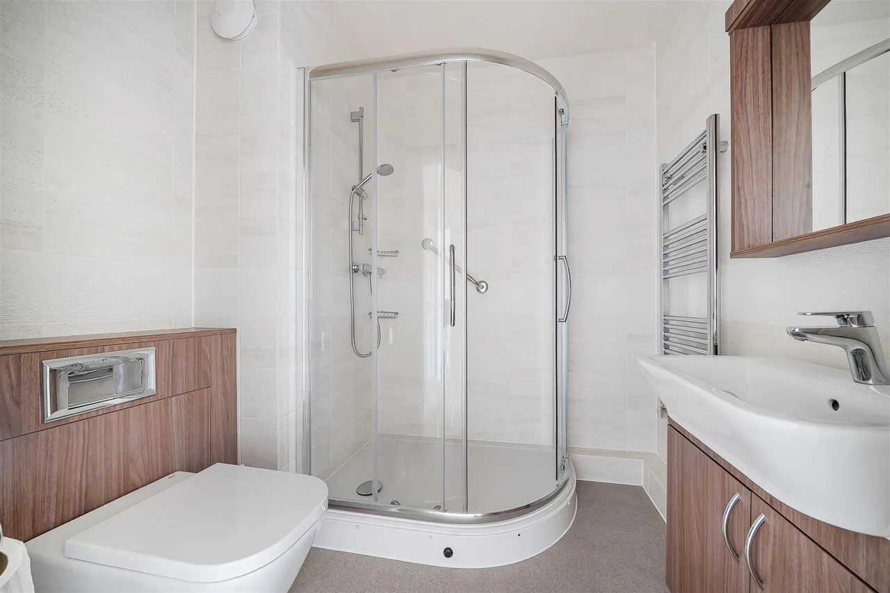 West Street, Newbury, RG14, photo 9