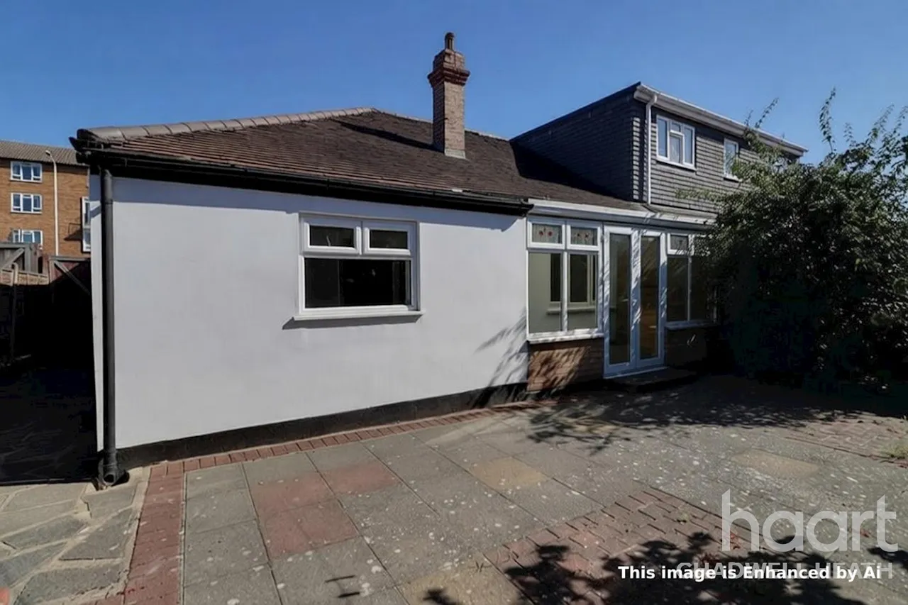 Whalebone Lane South, Chadwell Heath, RM6, photo 4