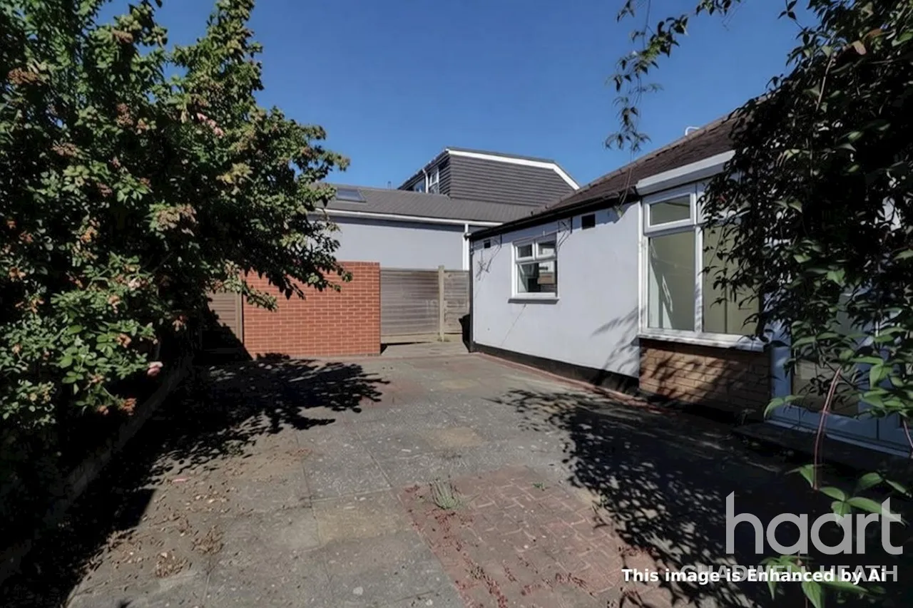 Whalebone Lane South, Chadwell Heath, RM6, photo 18