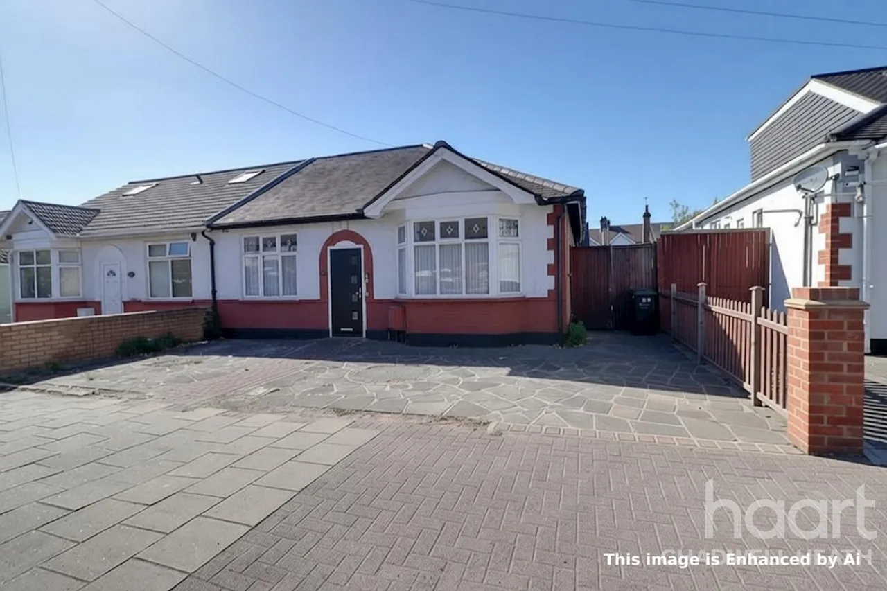 Whalebone Lane South, Chadwell Heath, RM6, photo 3