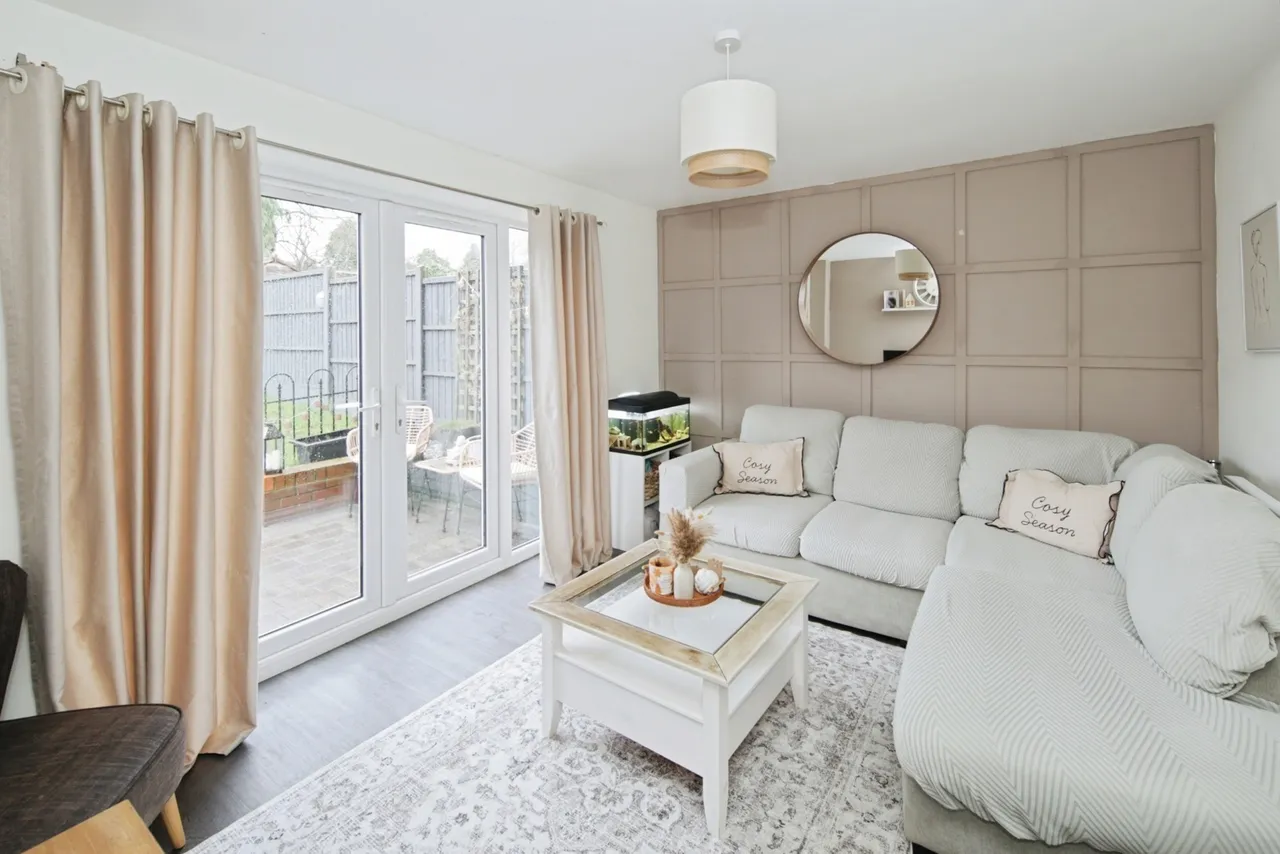 Lawnsdale Close, Coleshill, B46, photo 2