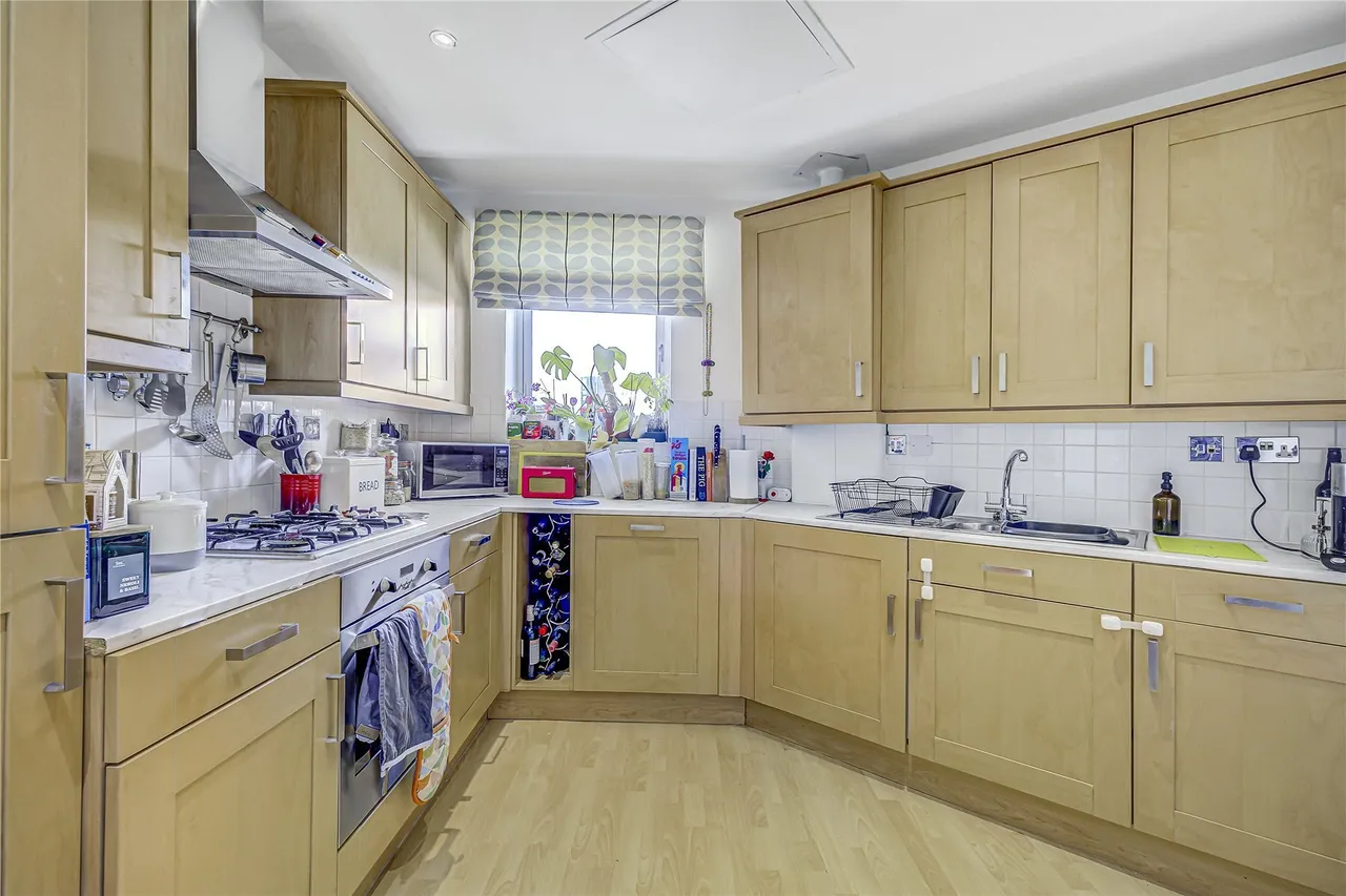 Wandsworth Bridge Road, Fulham, London, SW6, photo 8