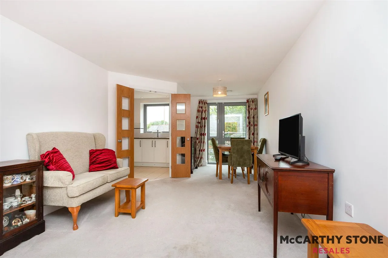 Fleet Road, Fleet, GU51, photo 4