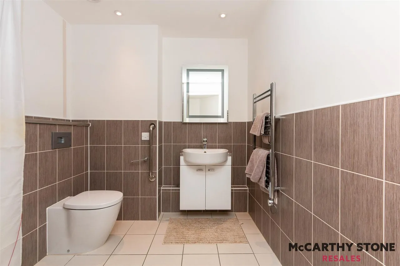 Fleet Road, Fleet, GU51, photo 14