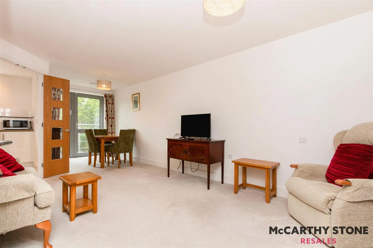 Fleet Road, Fleet, GU51, photo 5