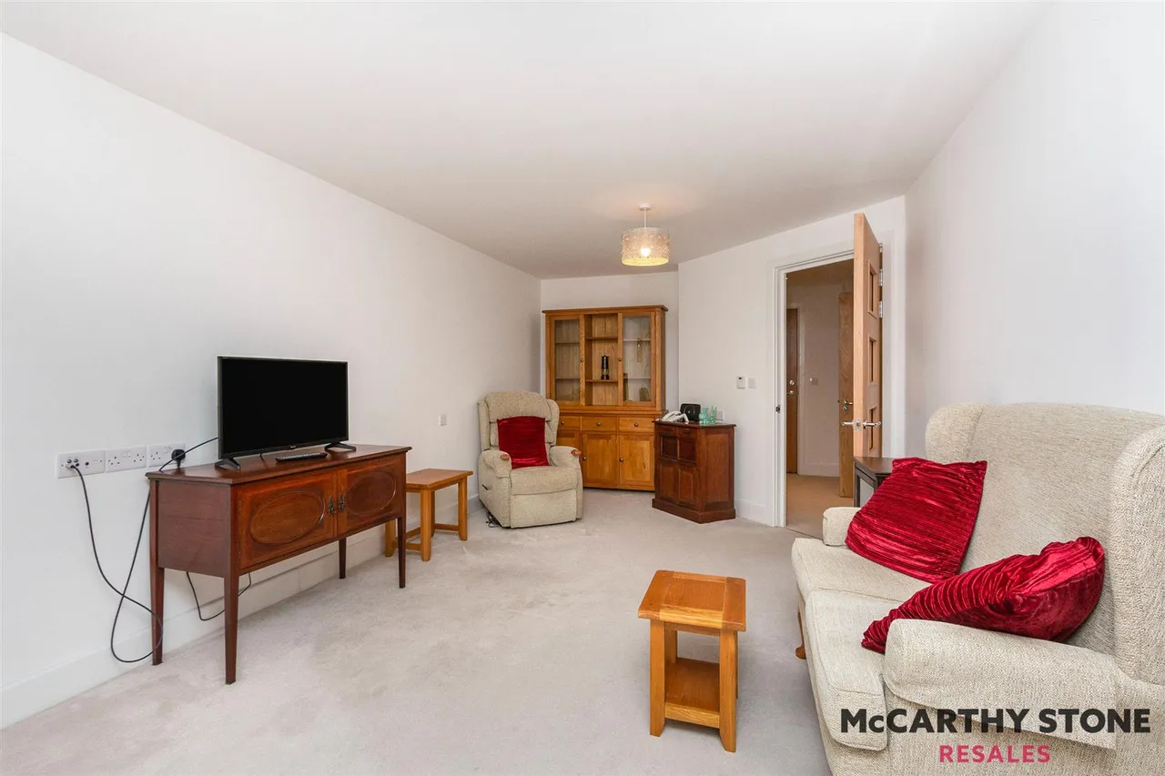 Fleet Road, Fleet, GU51, photo 8