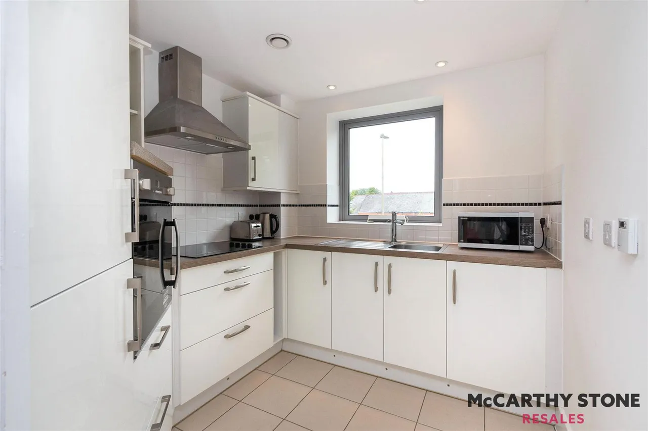 Fleet Road, Fleet, GU51, photo 2