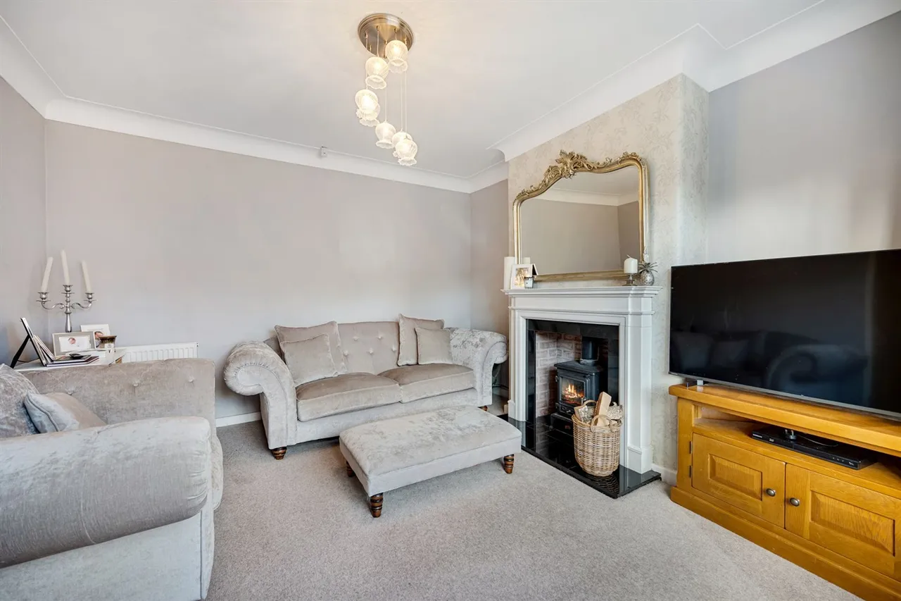 Deanway, Wilmslow, photo 3