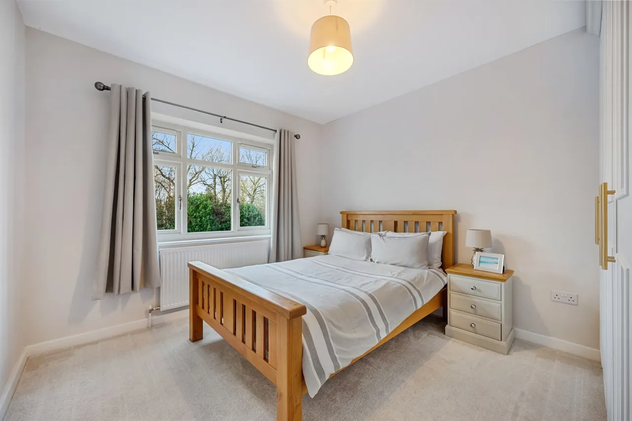 Deanway, Wilmslow, photo 13