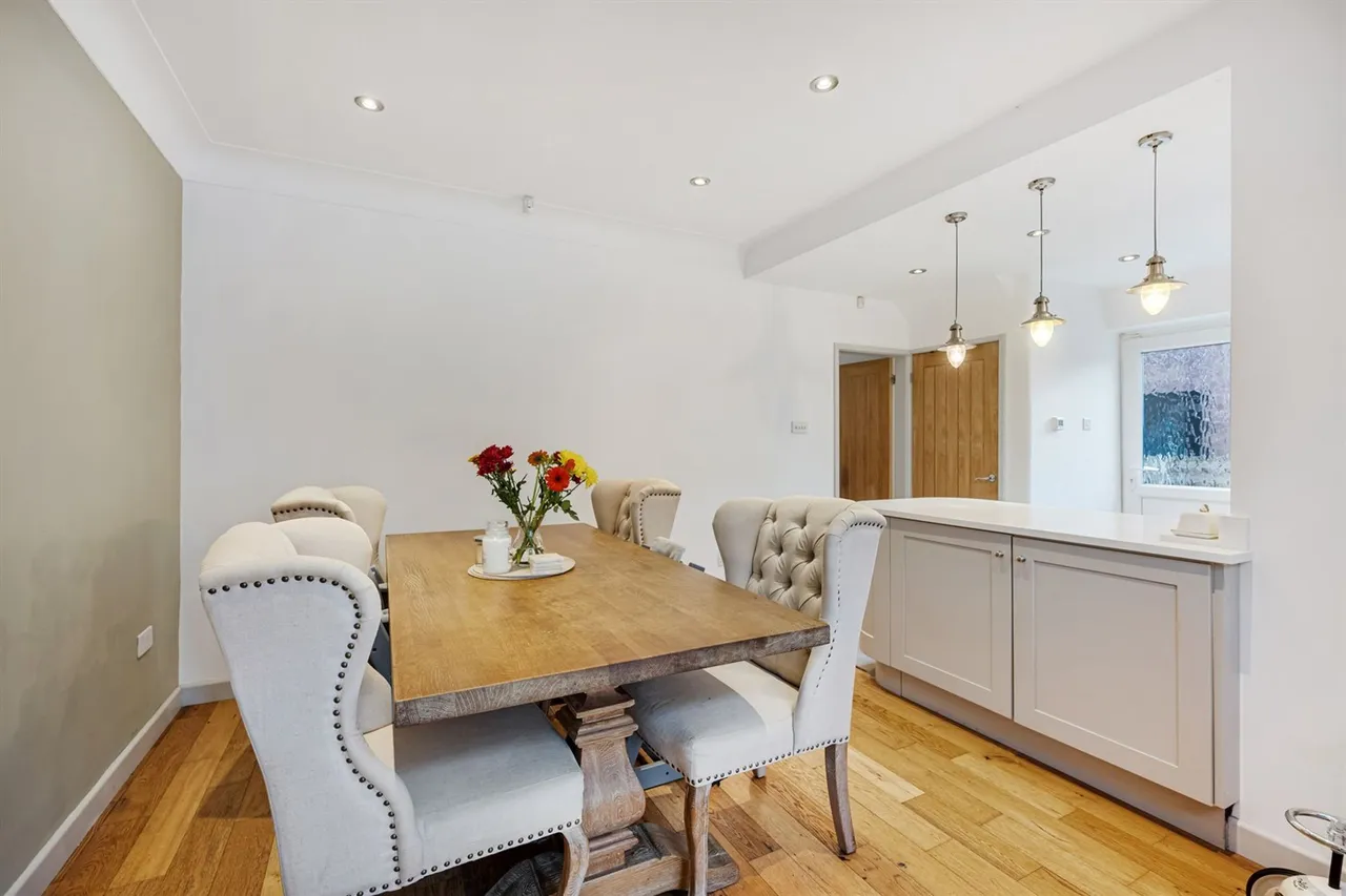 Deanway, Wilmslow, photo 7