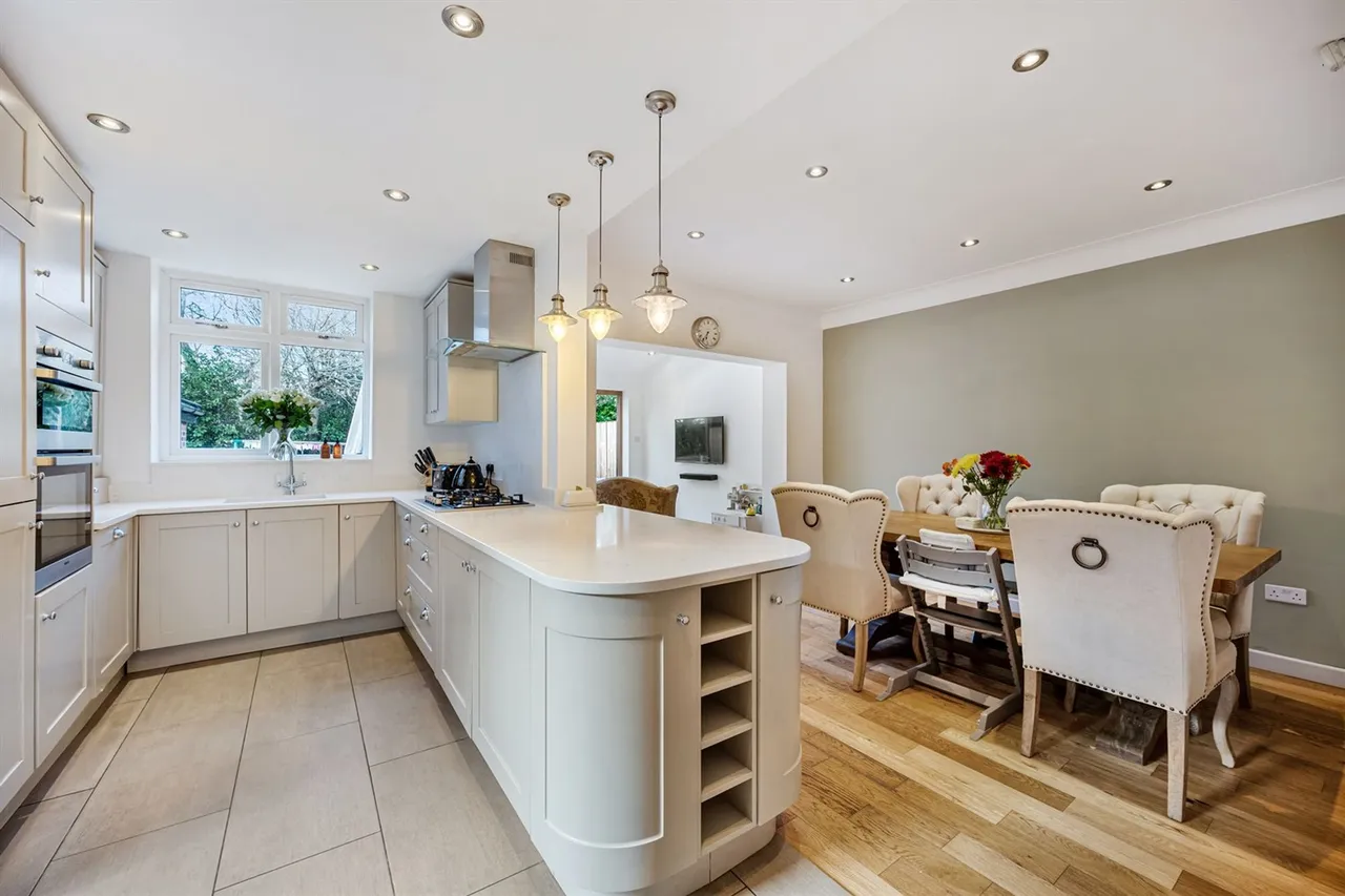 Deanway, Wilmslow, photo 8