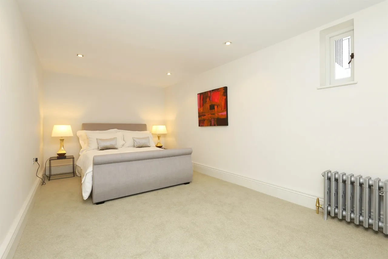 Guilford Street, Bloomsbury, WC1N, photo 7