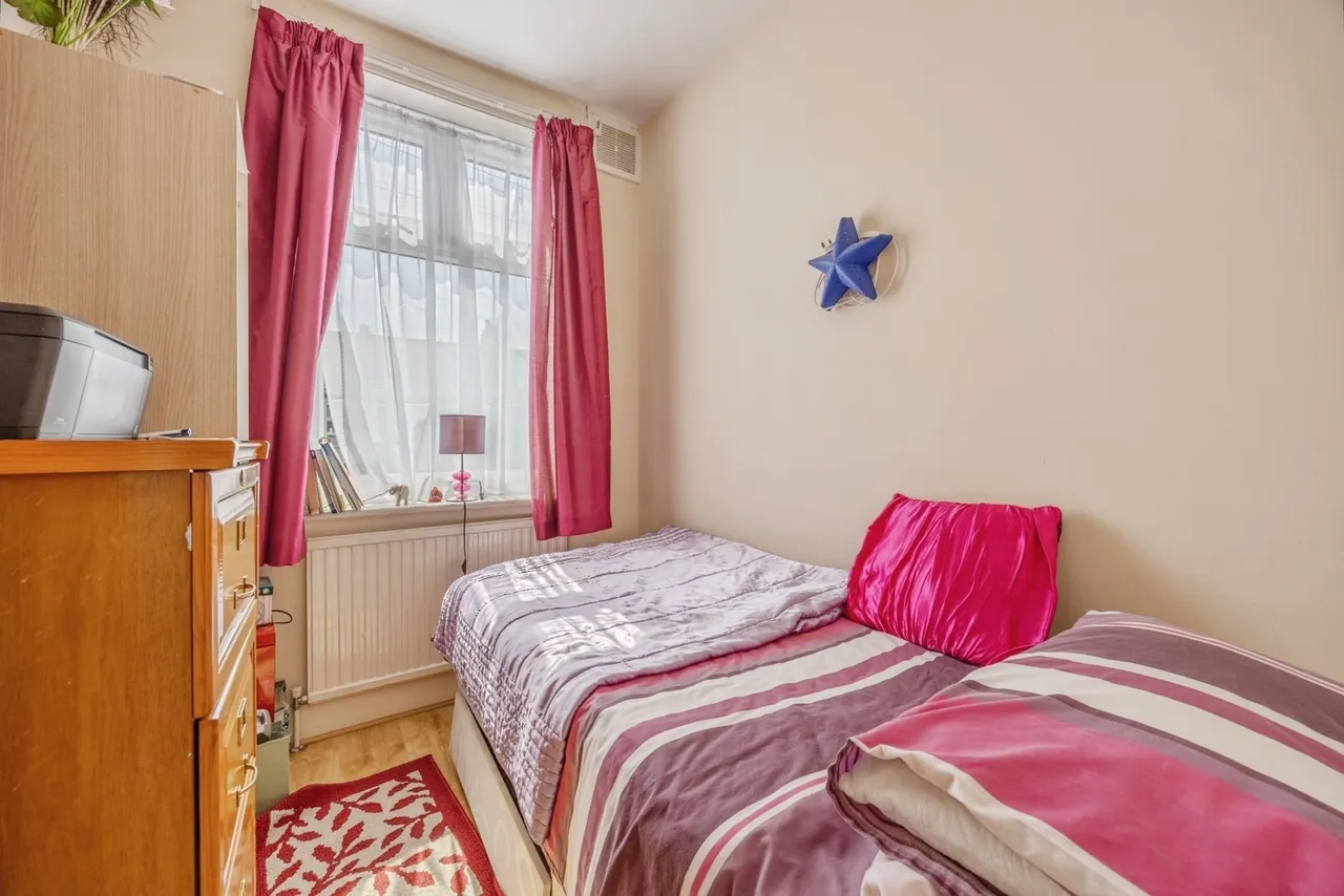 Dalmeny Avenue, London, SW16, photo 12