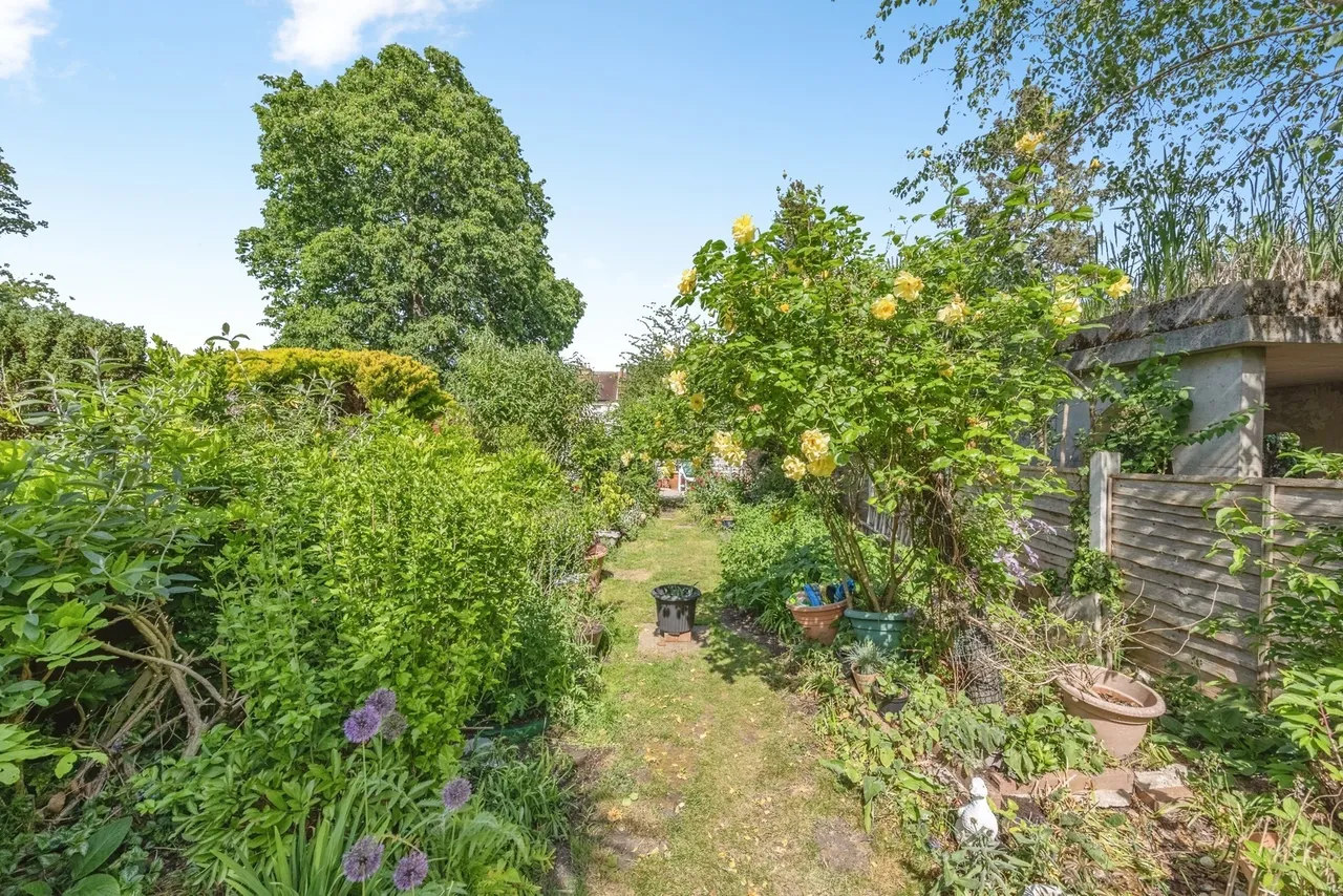 Dalmeny Avenue, London, SW16, photo 17