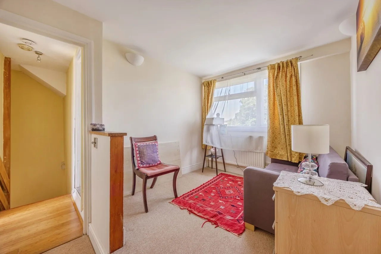 Dalmeny Avenue, London, SW16, photo 14
