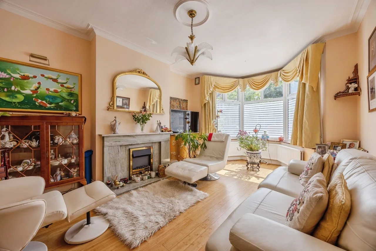 5 bed house for sale — Dalmeny Avenue, London, SW16